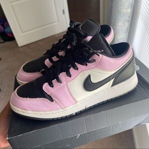 Jordan retro 1 low